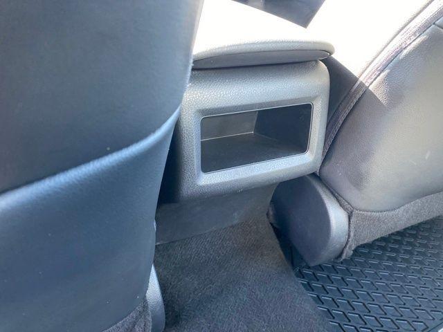 Toyota Camry SE 2023