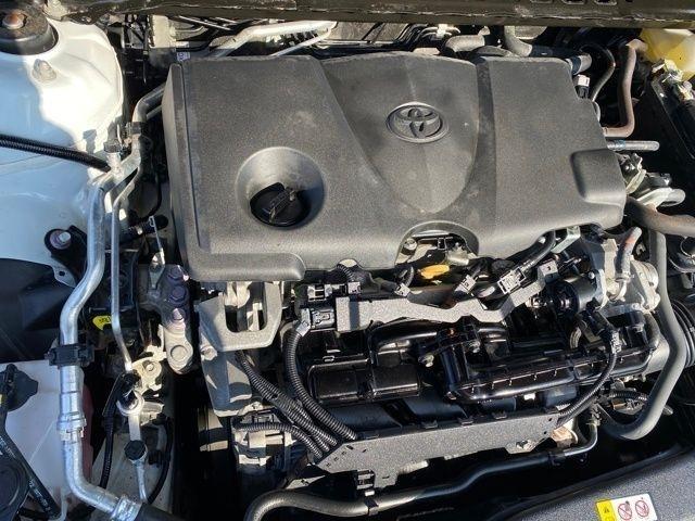 Toyota Camry SE 2023