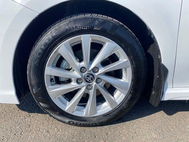 Toyota Camry SE 2023