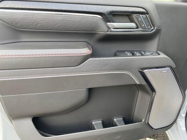 GMC Sierra 2500HD AT4X Crew Cab 4WD 2024