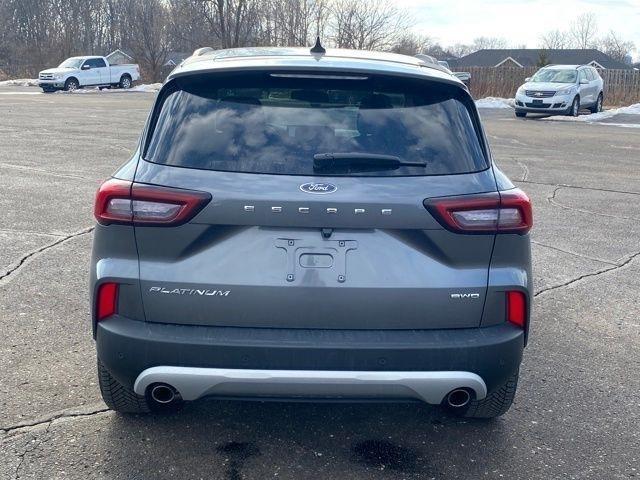 Ford Escape Platinum AWD 2023