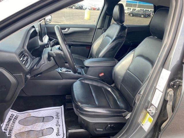 Ford Escape Platinum AWD 2023