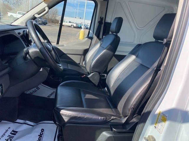 Ford Transit 250 Van Med. Roof w/Sliding Pass. 148-in. WB 2024
