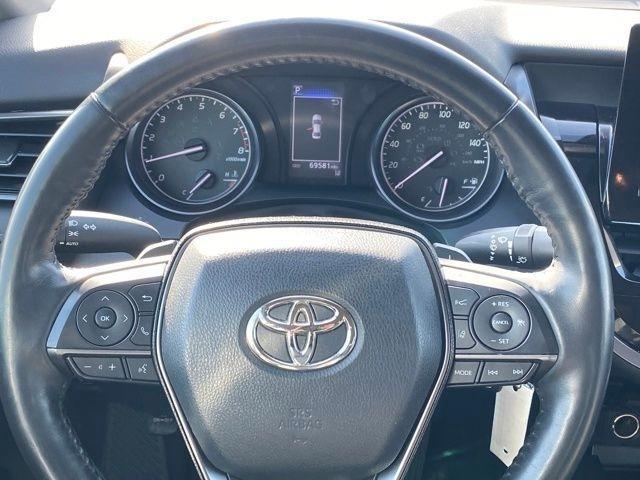 Toyota Camry SE 2023