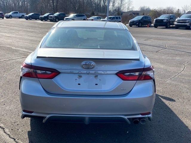 Toyota Camry SE 2023