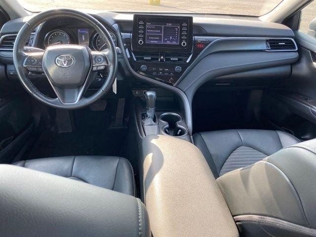 Toyota Camry SE 2023