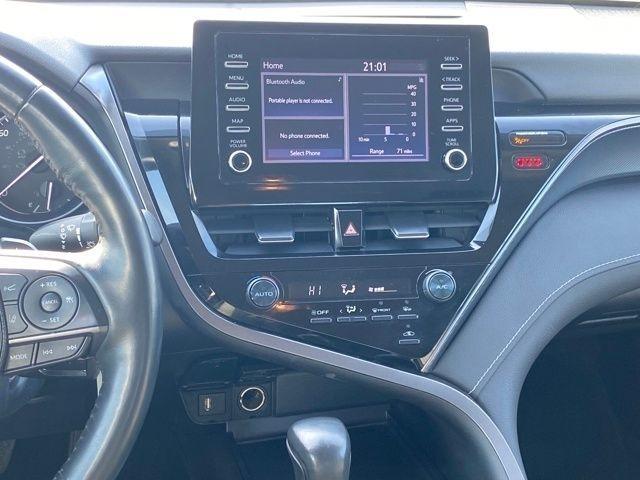 Toyota Camry SE 2023