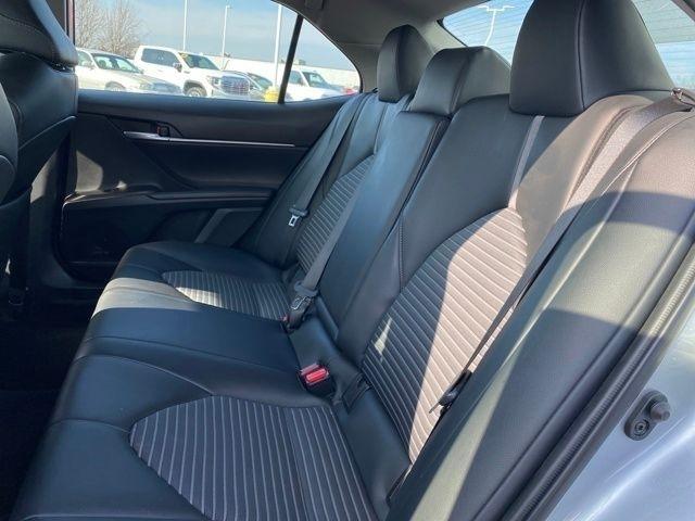 Toyota Camry SE 2023