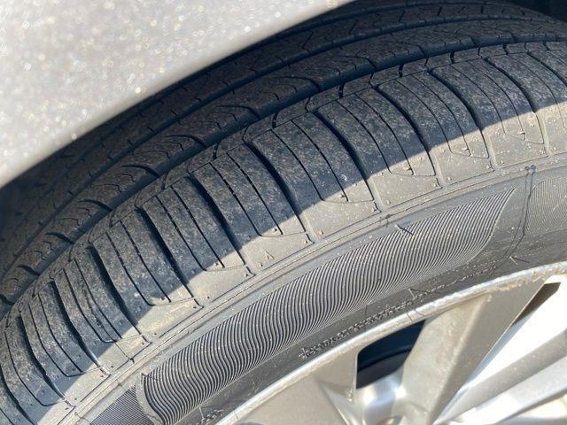 Toyota Camry SE 2023