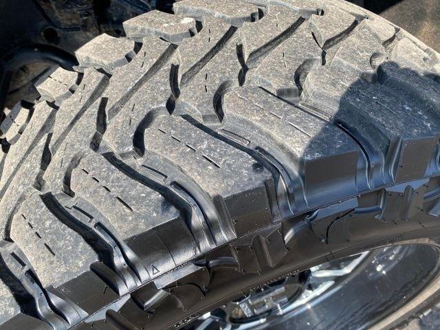 GMC Sierra 2500HD SLT Crew Cab 4WD 2017