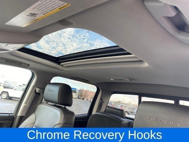 GMC Sierra 1500 Denali Crew Cab Long Box 4WD 2017