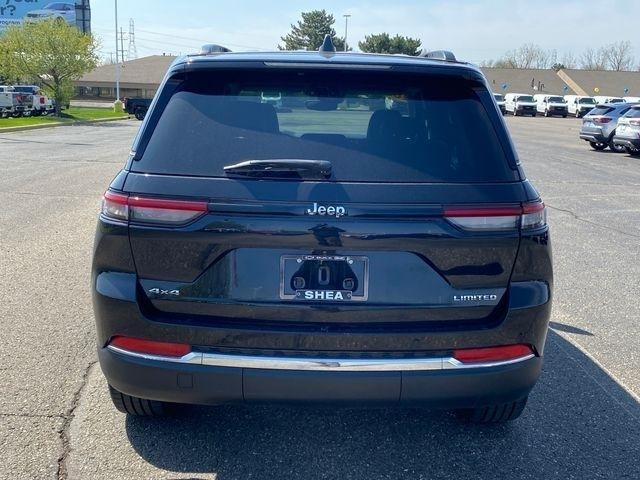 Jeep Grand Cherokee Limited 4WD 2023