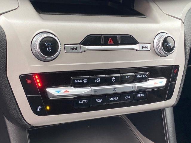 Ford Explorer XLT AWD 2023