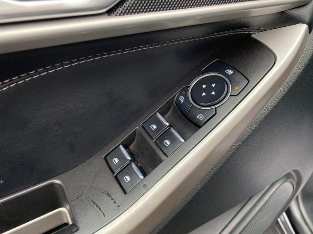 Ford Explorer XLT AWD 2023