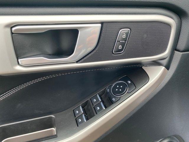 Ford Explorer XLT AWD 2023