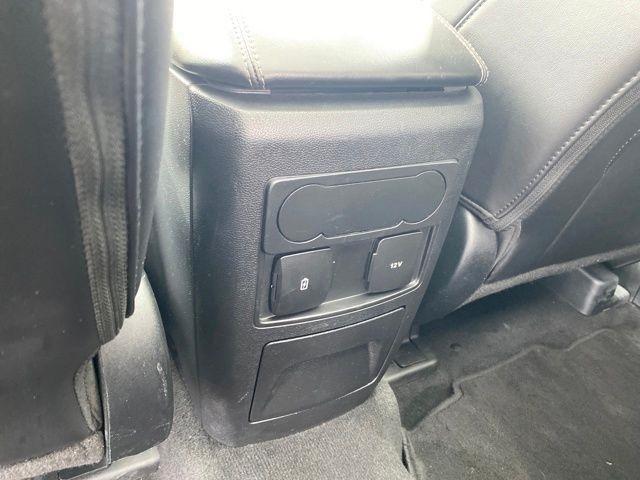 Ford Explorer XLT AWD 2023