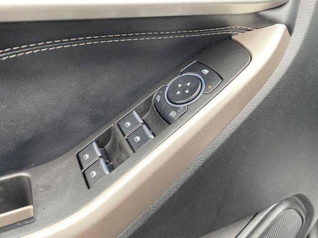 Ford Explorer XLT AWD 2023