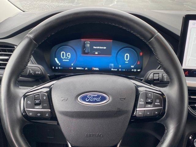 Ford Escape Platinum AWD 2023