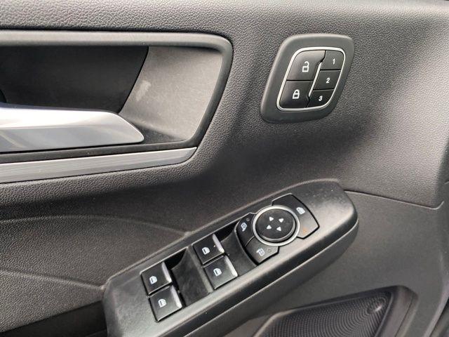 Ford Escape Platinum AWD 2023