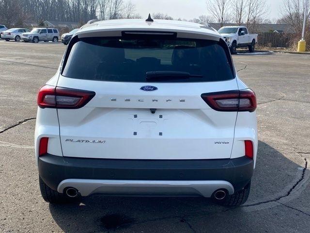 Ford Escape Platinum AWD 2024