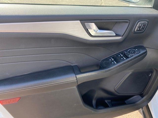 Ford Escape Platinum AWD 2024