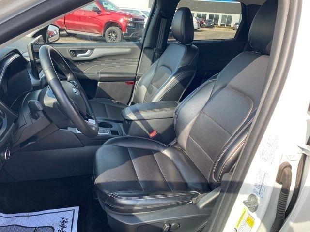 Ford Escape Platinum AWD 2024