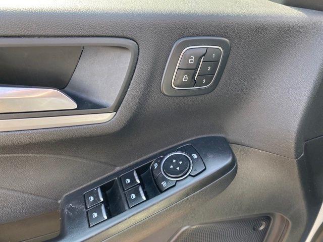 Ford Escape Platinum AWD 2024