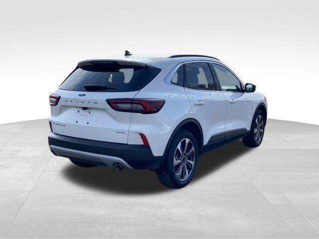 Ford Escape Platinum AWD 2024