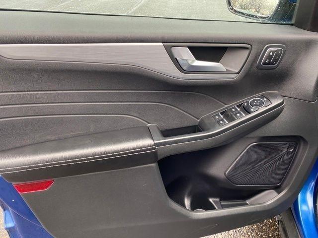 Ford Escape Platinum AWD 2023