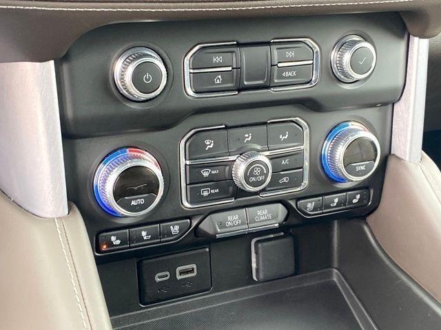 GMC Yukon SLT 4WD 2024