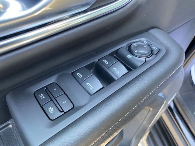 GMC Yukon SLT 4WD 2024