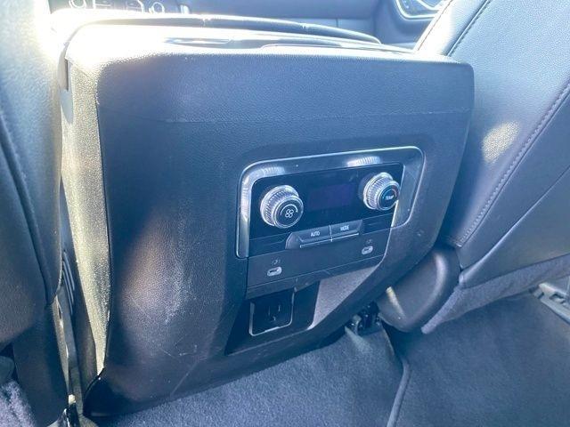 GMC Yukon SLT 4WD 2024