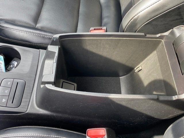 Ford Escape Titanium 4WD 2022