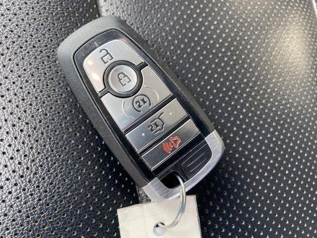 Ford Escape Titanium 4WD 2022