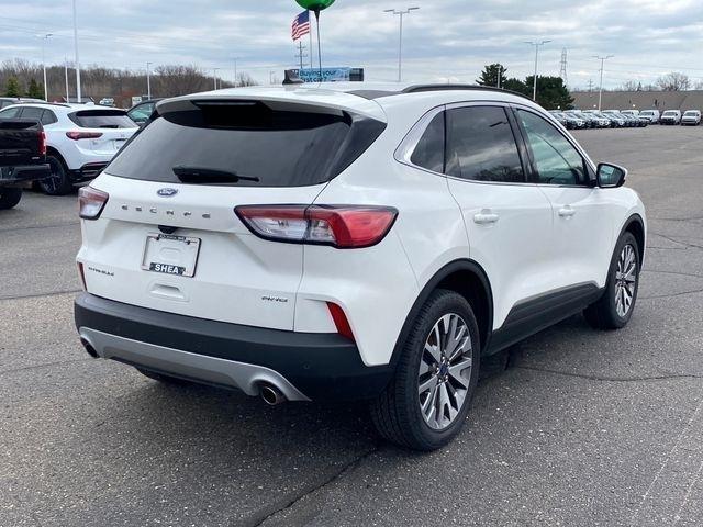 Ford Escape Titanium 4WD 2022