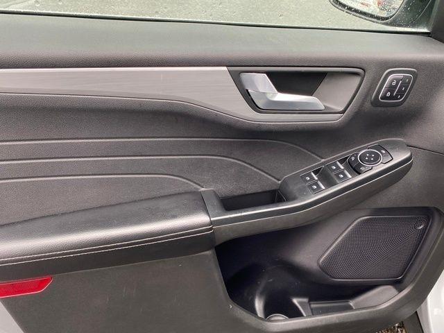 Ford Escape Platinum AWD 2023