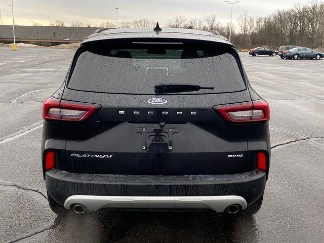 Ford Escape Platinum AWD 2023