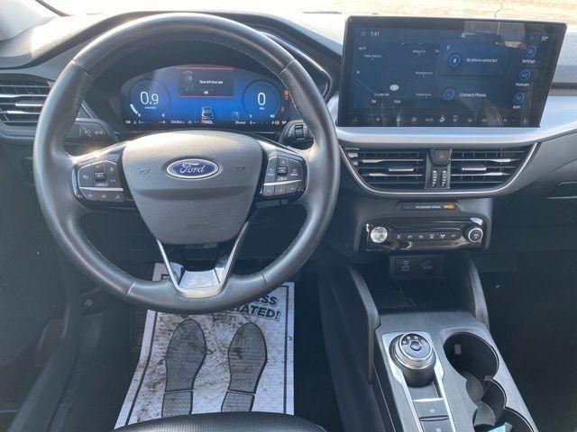 Ford Escape Platinum AWD 2023