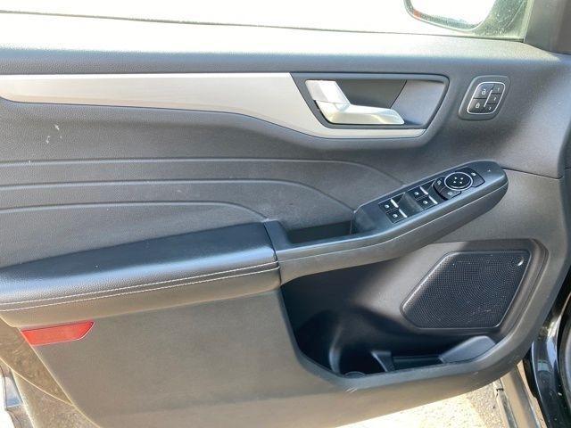 Ford Escape Platinum AWD 2023