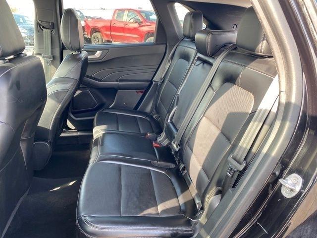 Ford Escape Platinum AWD 2023