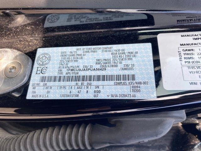 Ford Escape Platinum AWD 2023