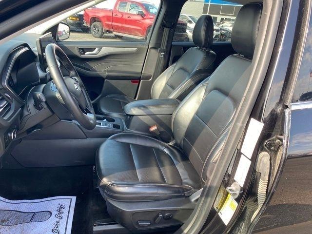 Ford Escape Platinum AWD 2023