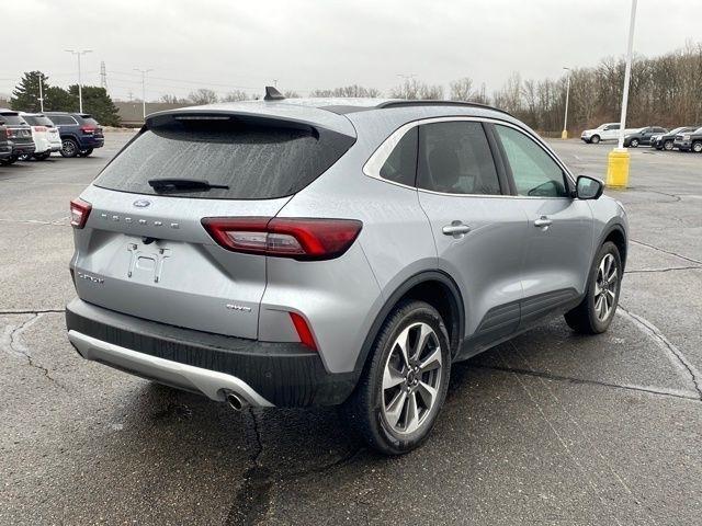 Ford Escape Platinum AWD 2024