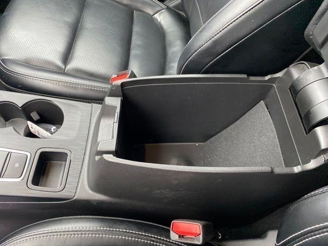 Ford Escape Platinum AWD 2024