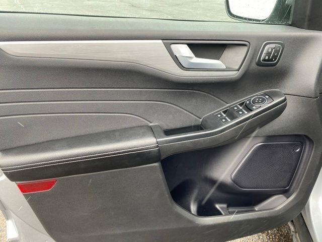 Ford Escape Platinum AWD 2024