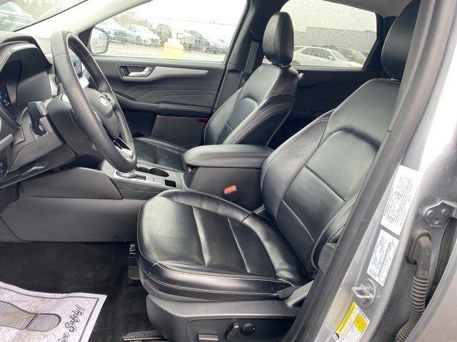 Ford Escape Platinum AWD 2024