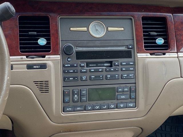 Lincoln Town Car Ultimate 2004