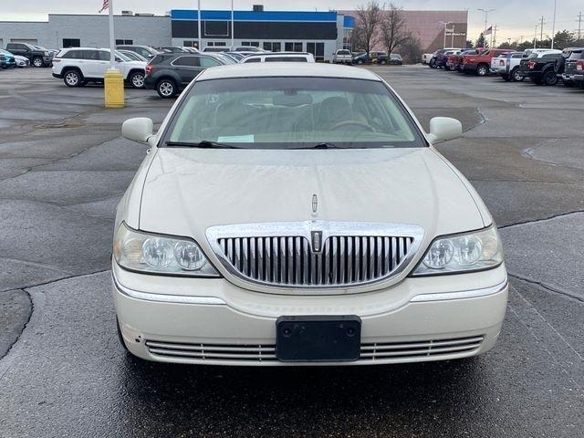 Lincoln Town Car Ultimate 2004