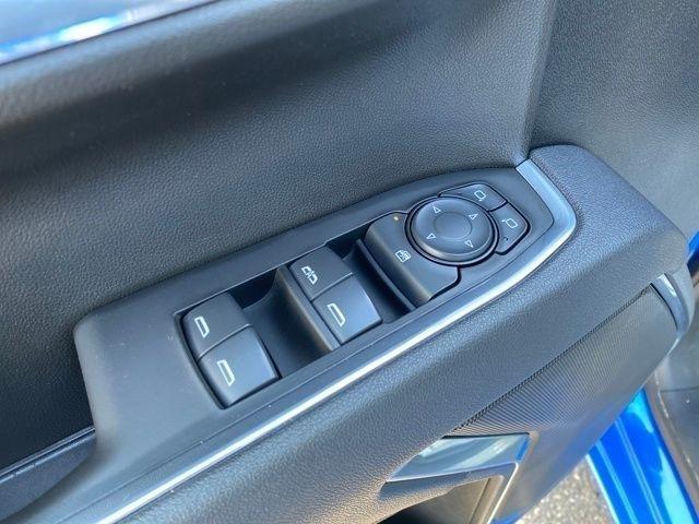 Chevrolet Silverado 1500 LT Crew Cab 4WD 2025