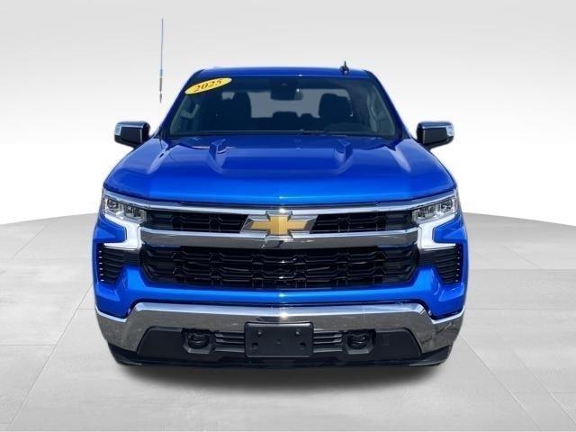 Chevrolet Silverado 1500 LT Crew Cab 4WD 2025